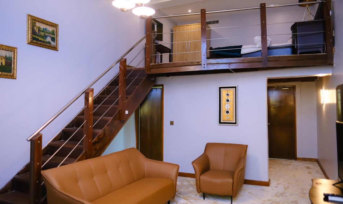 Diplomatic Suite
